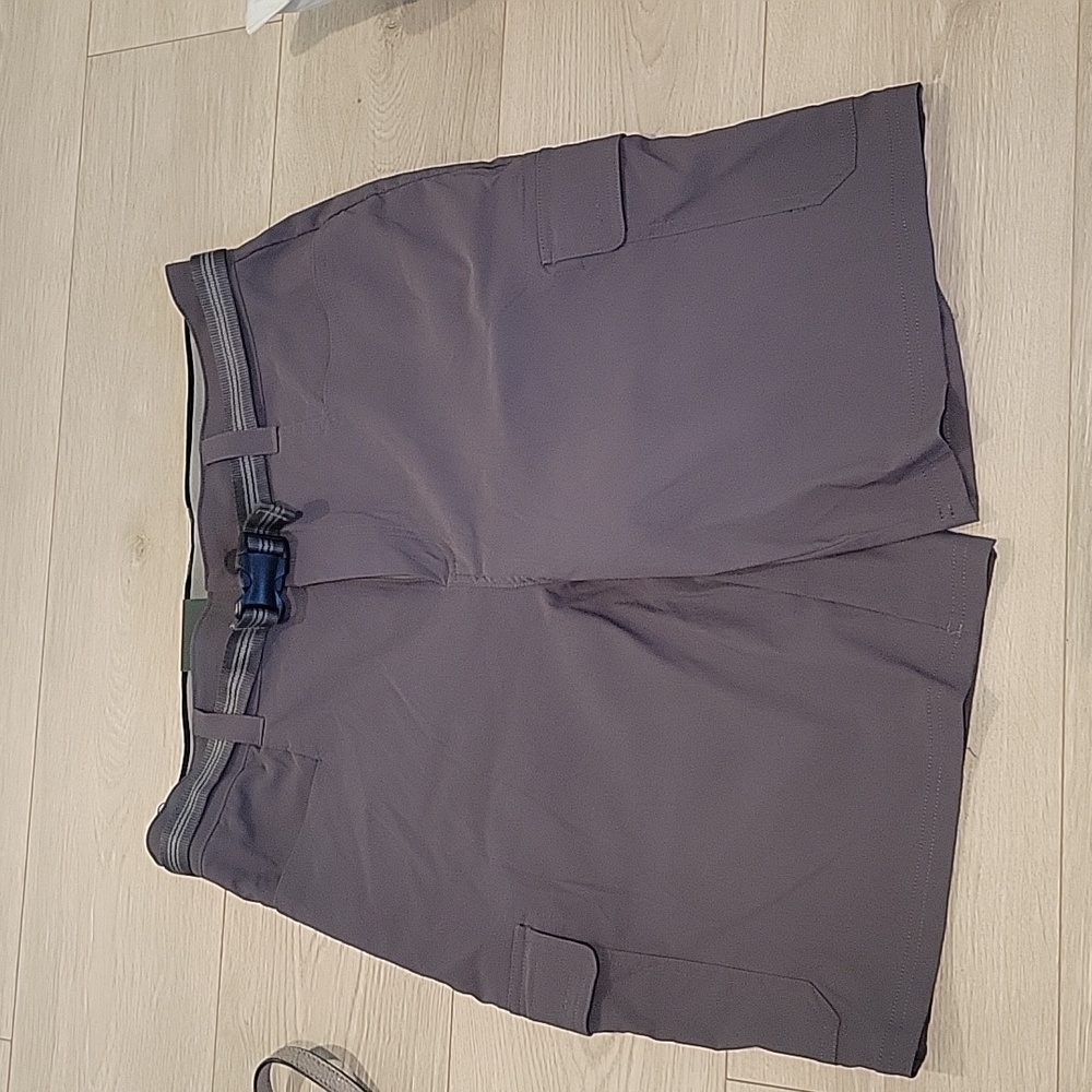 NWT- Orvis Cargo Shorts